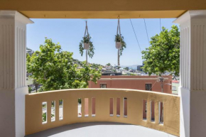 Vibrant 3-Bedroom in the Heart of Bo-Kaap